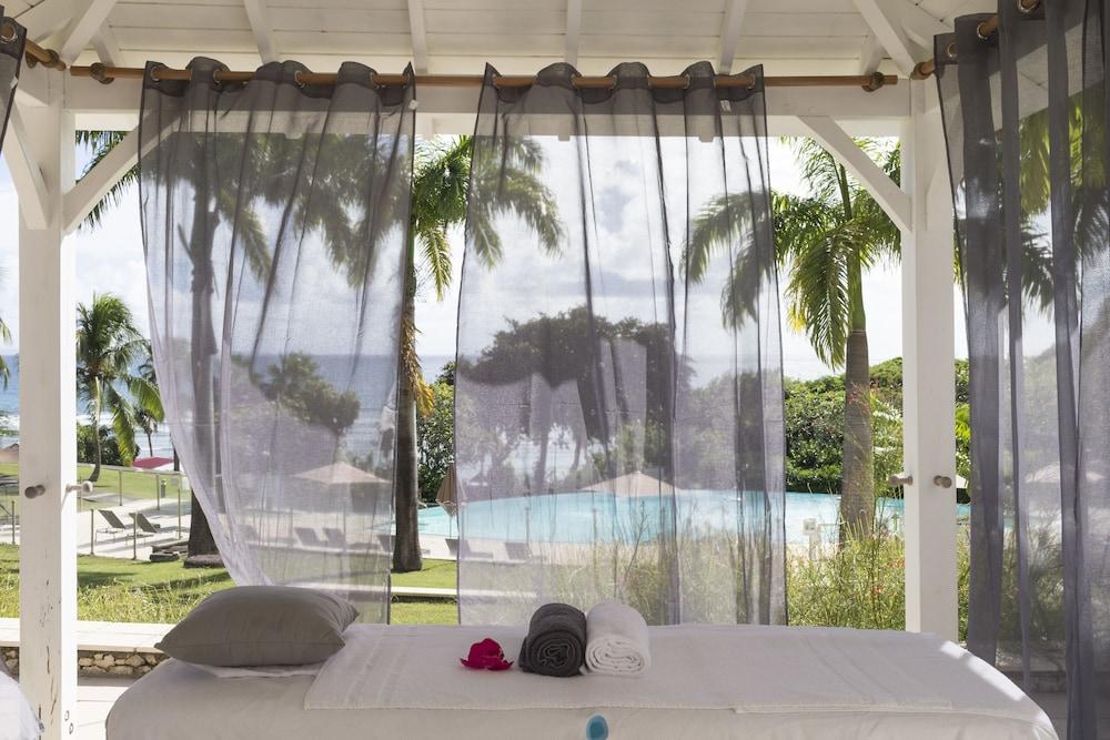 Residence Pierre & Vacances Premium Les Ilets サント・リュス エクステリア 写真
