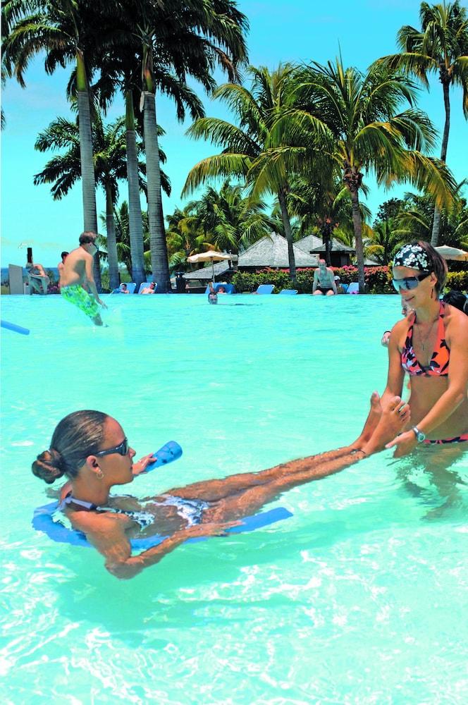 Residence Pierre & Vacances Premium Les Ilets サント・リュス エクステリア 写真